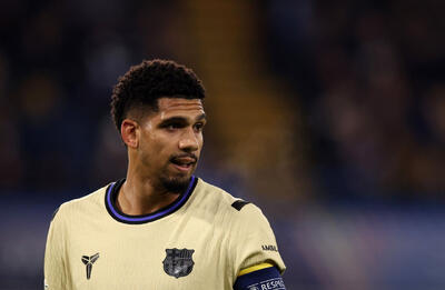 رونالد آرائوخو در میان تشویق هواداران، امروز به تمرینات بارسلونا بر می‌گردد