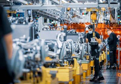 تولید در ایران؛ سه‌گانه‌ی تضعیف‌کننده ارزی، مزدی و مالیاتی - تسنیم