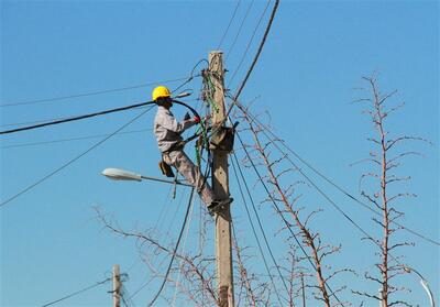 بازگشت برق به 75 روستای الیگودرز/راه 90 روستا بازگشایی شد - تسنیم