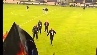 تشویق بی امان منصوریان توسط هواداران الطلبه!