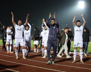 جشن رختکن گل‌گهری با رهبری گروسیان و علیزاده!