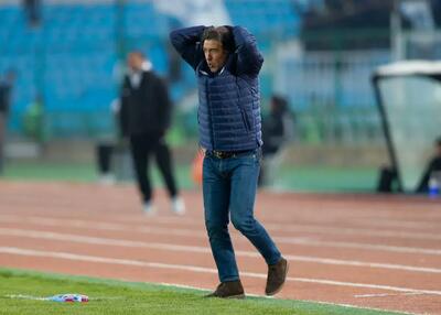 ساپینتو: توپ‌جمع کن به جای سرمربی!(عکس)