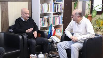 تجلیل از مسعود روشن‌پژوه مجری خاطره‌ساز تلویزیون با سابقه اجرای ۱۴هزار مسابقه