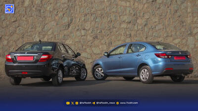 مردم مقابل خودروسازان