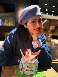 جشن تولد خاصِ خانم بازیگر در فضایی کریسمسی