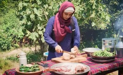  آشپزی روستایی؛ پخت لوبیا پلو با سالاد شیرازی در روستایی جنگلی (فیلم)
