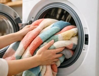  بهترین روش شستن پتوهای ضخیم و نازک در خانه