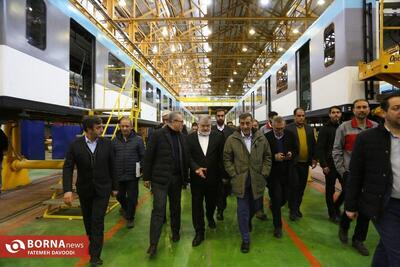  بازدید معاون اجرایی رئیس جمهور از شرکت واگن سازی متروی تهران در ری