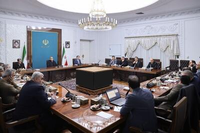 پزشکیان: نظام ارجاع راهکار جلوگیری از اتلاف منابع درمانی / اجرای طرح پزشک خانواده موجب استفاده بهینه از منابع محدود کشور می شود