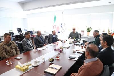 برگزاری کارگروه تعویض زمین‌های چمن استادیوم‌های کشور با حضور معاون توسعه مدیریت و منابع