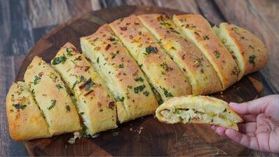  طرز تهیه نان پنیری با مرغ / خوشمزه ،با عطری دل انگیز