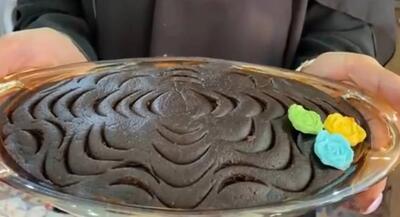  طرز تهیه حلوا با شیره خرما، دسر خوشمزه ایرانی !