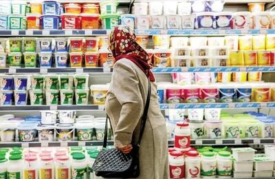 چرا لبنیات ارزان با نرخ مصوب به دست مردم نرسید؟/ آزاد: تولید شیر با این قیمت‌ها اصلا منطقی نیست؛ ادامه پیدا کند، سال آینده قیمت‌ها سرسام‌آور می‌شود