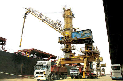 ترخیص تدریجی 4.4‌میلیون تن نهاده‌ دامی و کالای اساسی