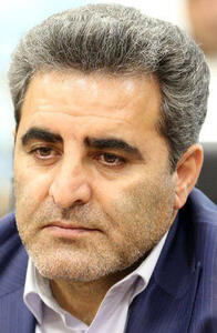 چرا قطار حومه‌ای روی ریل نمی‌افتد؟