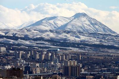 شاخص آلودگی هوا تهران امروز سه‌شنبه ۹ دی/ جزئیات تعطیلی‌ها و محدودیت‌های ترافیکی