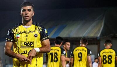 عقب‌نشینی پرسپولیس از خرید مدافع/ سپاهان رقمی گفت که سرخ پوشان جا خوردند