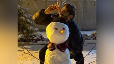 آدم برفی ساختن بیرانوند و بازیکنان تراکتور در برف تبریز