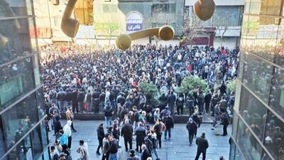 مروری بر اعتراضات روز گذشته کسبه تهران