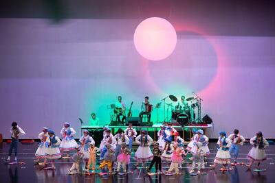 پایان اجرای «موزیکالیته» و آغاز «در همسایگی تزارها»