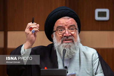 آیت‌الله خاتمی: هدف دشمن تضعیف اسلام است