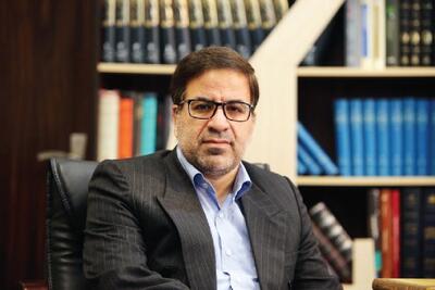 رادیو بیشترین تأثیر را بر زبان عمومی جامعه دارد