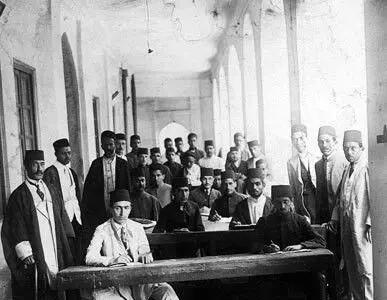  تأسیس دارالفنون: طلوع مدرنیته در ایران