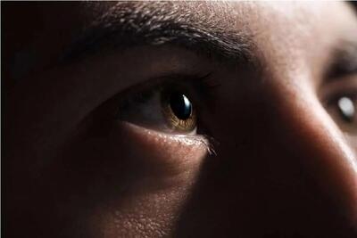 درباره ارتباط عجیب نحوه پلک زدن با شنوایی چه می‌دانید؟ - مجله اینترنتی کولاک