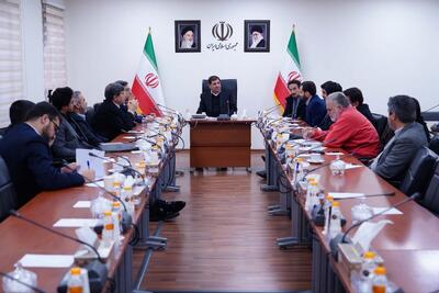 مخبر: جلوگیری از خام‌فروشی، راهکار اصلی رونق صنعت پتروشیمی است