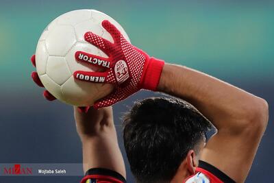 تراکتور و ملوان با تساوی در نیمه نخست به رختکن رفتند