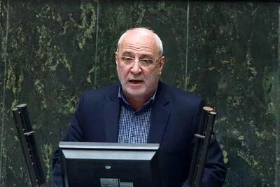 حاجی‌دلیگانی : حقوق‌های نجومی را متوقف کنند، افزایش حقوق بالای ۲۰ درصد ممکن می‌شود