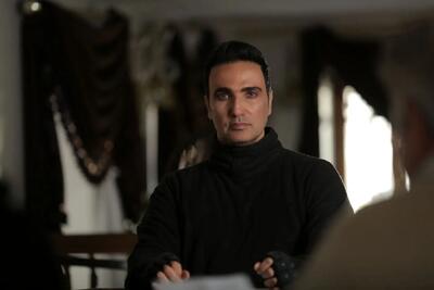 محمدرضا فروتن نقش بابک زنجانی را بازی می‌کند