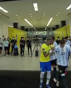 ویدئو: احترام ستاره‌های آرژانتین به نابغه برزیلی - پارس فوتبال