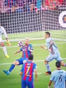 ویدئو: جادوی بارسا در اوج؛ از پاس اینیستا تا گل سوارز - پارس فوتبال