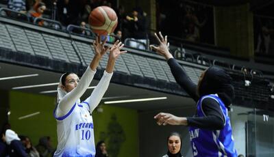 زنان بسکتبال استقلال انتقام مردان را از نفت آبادان گرفتند - پارس فوتبال