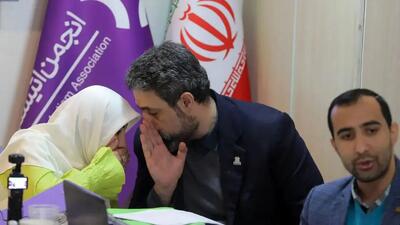 نشست خبری انجمن اوتیسم ایران برای رفع ابهام های مالی و سفرهای خارجی اقوام اعضای هیات مدیره ! / خودروهای KMC و جک J4 لوکس نیستند؟ + فیلم