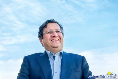 همتی می‌تواند هم بازار را راضی نگهدارد و هم قیمت دلار را متعادل کند؟