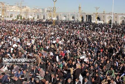 مراسم گرامیداشت حماسه «نهم دی» در حرم امام‌رضا(ع) برگزار شد | تجدید میثاق مردم با ولایت و انقلاب، در حریم رضوی