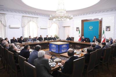 اتخاذ ۴ تصمیم مهم دولت و مجلس برای حمایت از بازار | سیاست روز