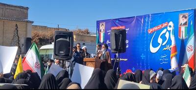  بصیرت ملت ایران همه فتنه‌ها را خنثی کرد