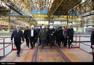 بازدید معاون اجرایی رئیس‌ جمهور و استاندار تهران از واگن‌سازی مترو در کهریزک - تسنیم