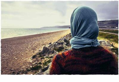 بیرون کردن دختر 13 ساله توسط مادرش/ دختر بیچاره آواره خیابان‌ها شد