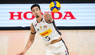 سیطره لاجوردی‌ها بر والیبال دنیا