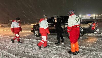 فوت ۱۰ نفر در برف و کولاک؛ امدادرسانی به ۲۵ هزار نفر توسط هلال احمر