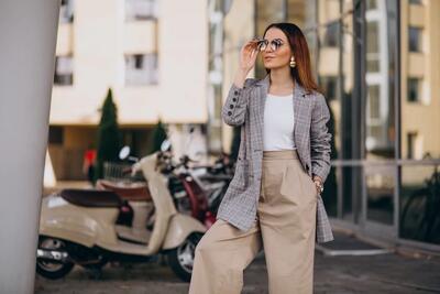  چگونه با انتخاب لباس زنانه، استایل شخصی خود را بسازیم؟ | اندیشه قرن