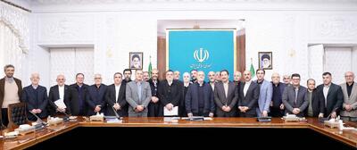 جلسه مهم و دو ساعته پزشکیان با بازاری‌ها