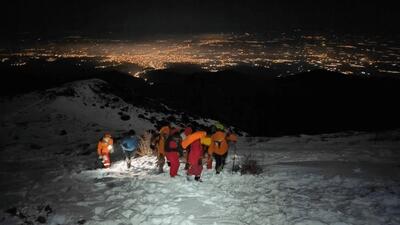 عملیات امداد در کوه صفه اصفهان/ ۷ کوهنورد نجات یافتند