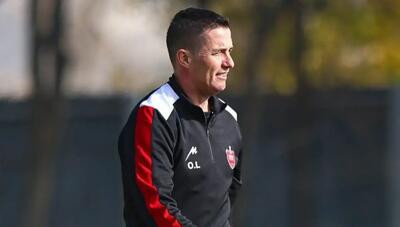 سفر اوسمار ویرا به دبی؛ تعطیلات خانوادگی سرمربی پرسپولیس (+عکس)