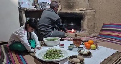  غذای روستایی در ایران؛ پخت آبگوشت مرغ به روشی متفاوت (فیلم)