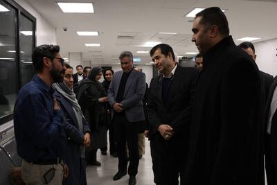  عیادت دوباره وزیر ورزش از دختر موتورسوار سانحه‌دیده